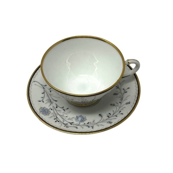 Vintage Miniature China Tea Cup & Saucer with Floral Design‎ - Picture 1 of 8